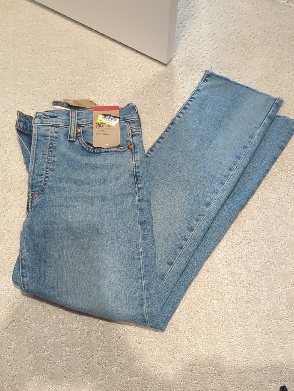 Levi's Wedgie Straight Jeans With Raw Hem 26x28 NWT